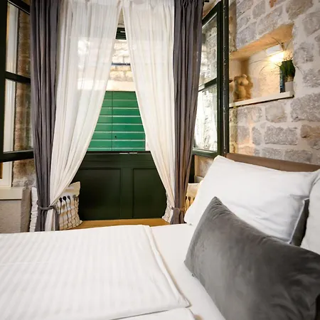 Fenice Palace Gostinjska kuća