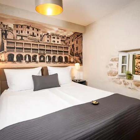 招待所 Fenice Palace