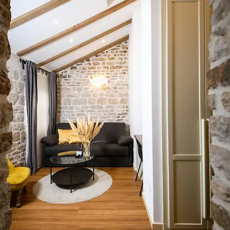 Fenice Palace 招待所 4*