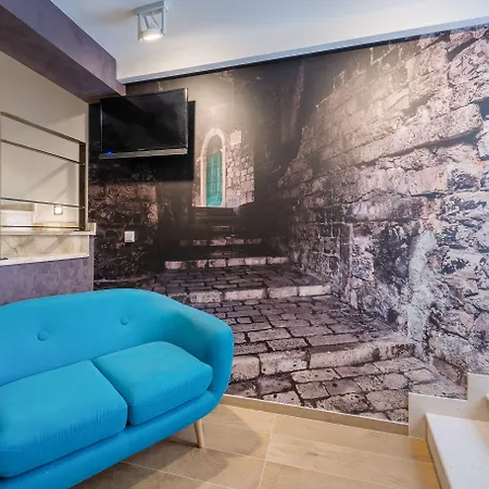 招待所 Fenice Palace 希贝尼克