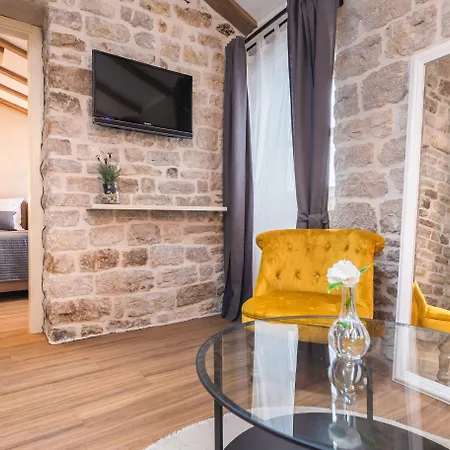 招待所 Fenice Palace 希贝尼克