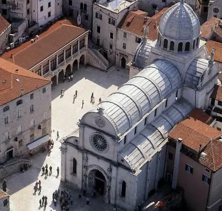 Gasthuis Fenice Palace